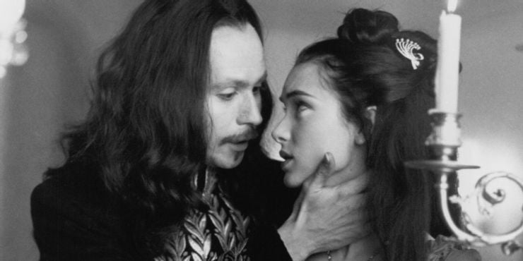 Gary-Oldman-and-Winona-Ryder-in-Bram-Stokers-Dracula.jpg