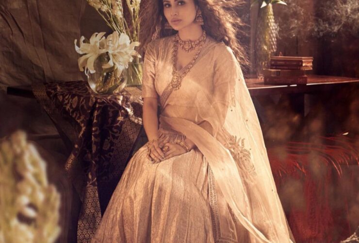 Mouni Roy