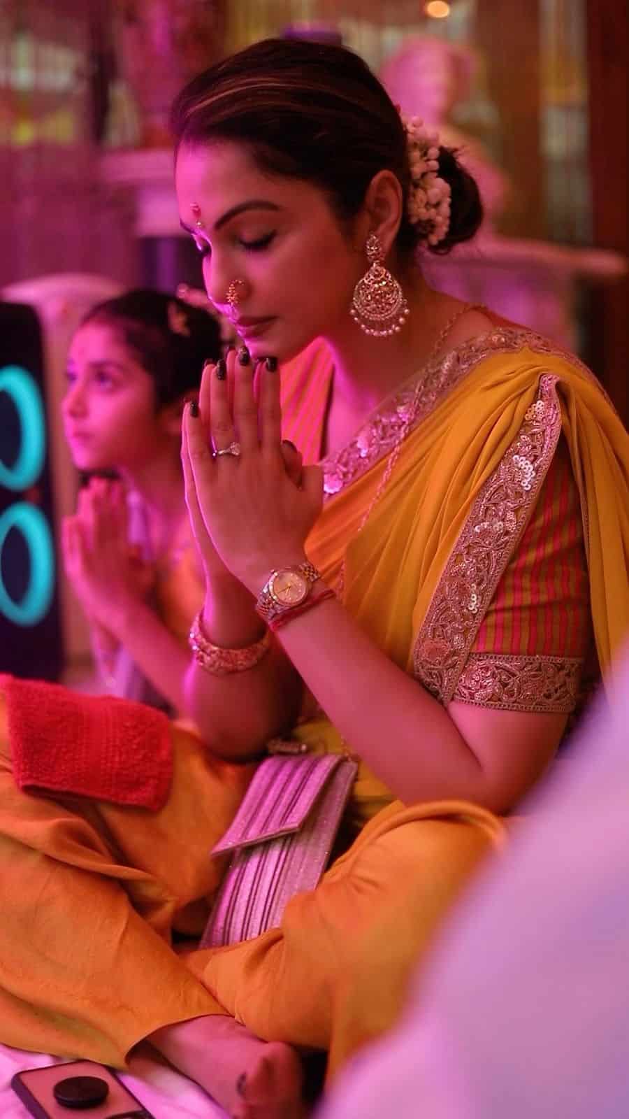 Isha Koppikar Narang